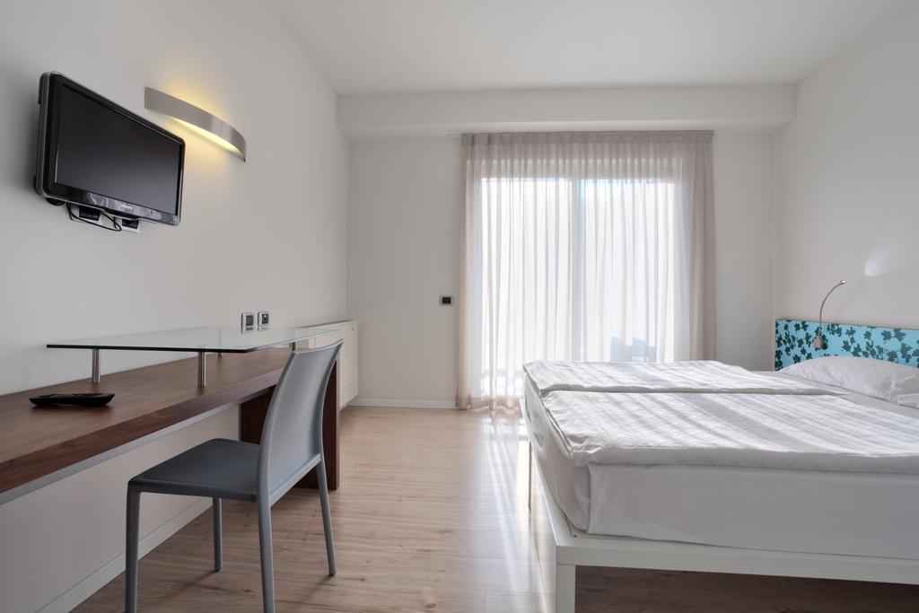 Sporthotel Villa Stella 토르볼레 외부 사진